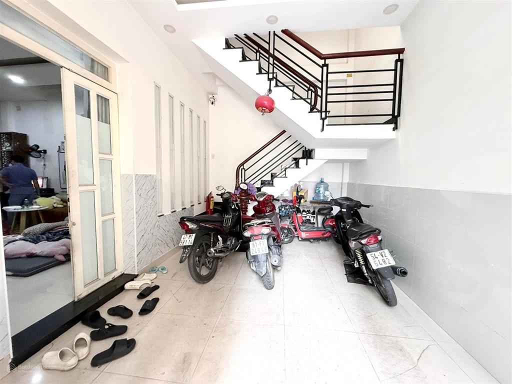 Bán nhà hẻm xe hơi trường chinh tân bình 60m2  ngang 5.2m nhà đẹp 4 tầng  shr hoàn công đủ