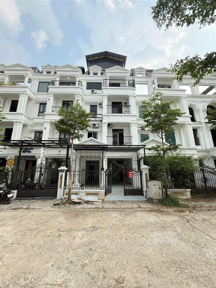 Bán liền kề đại mỗ, nam từ liêm. tiềm năng tăng giá mạnh, chính chủ gửi bán 106m2, mt6m, giá đầu tư