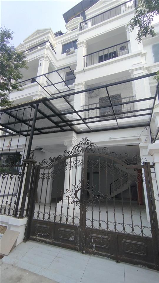 Bán liền kề đại mỗ, nam từ liêm. tiềm năng tăng giá mạnh, chính chủ gửi bán 106m2, mt6m, giá đầu tư