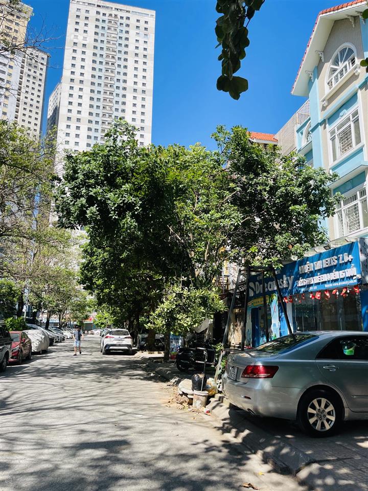 Bán biệt thự kim văn kim lũ, nguyễn xiển. diện tích 127m2, 4 tầng, mặt 8.2m, giá trực tiếp chủ