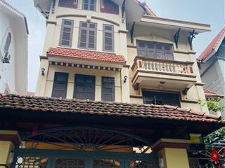 Bán biệt thự linh đàm, đường rộng, vỉa hè đá bóng, lô góc view thoáng. dt 200m2, 4 tầng, giá tốt