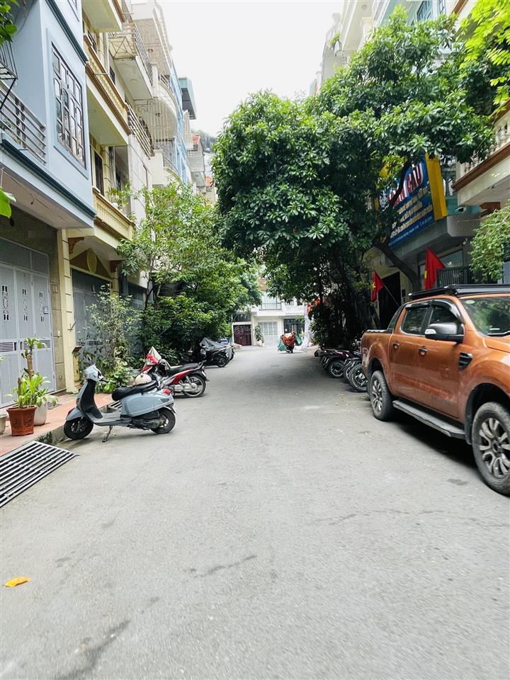 Bán liền kề đại kim, nguyễn cảnh dị, kinh doanh. diện tích 54m2, 5 tầng, mặt 4.2m, giá chỉ 13.5 tỷ
