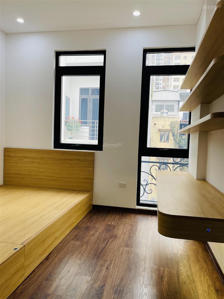 Bán nhà hoàng đạo thành, thanh xuân. diện tích 63m2, 6 tầng thang máy, ô tô tránh kinh doanh tốt