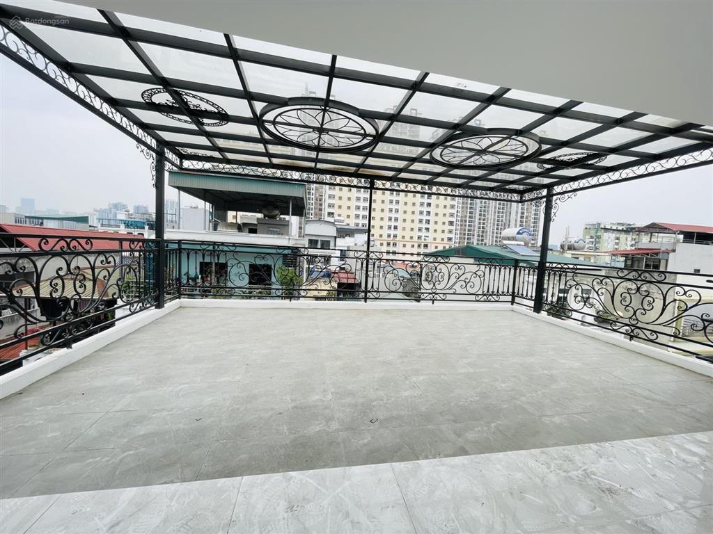Bán nhà hoàng đạo thành, thanh xuân. diện tích 63m2, 6 tầng thang máy, ô tô tránh kinh doanh tốt