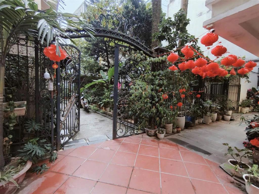 Bán đất trần quang diệu, đống đa. lô góc 3 mặt thoáng, xây ccmn đẹp. dt 66m2, giá 15 tỷ có giảm