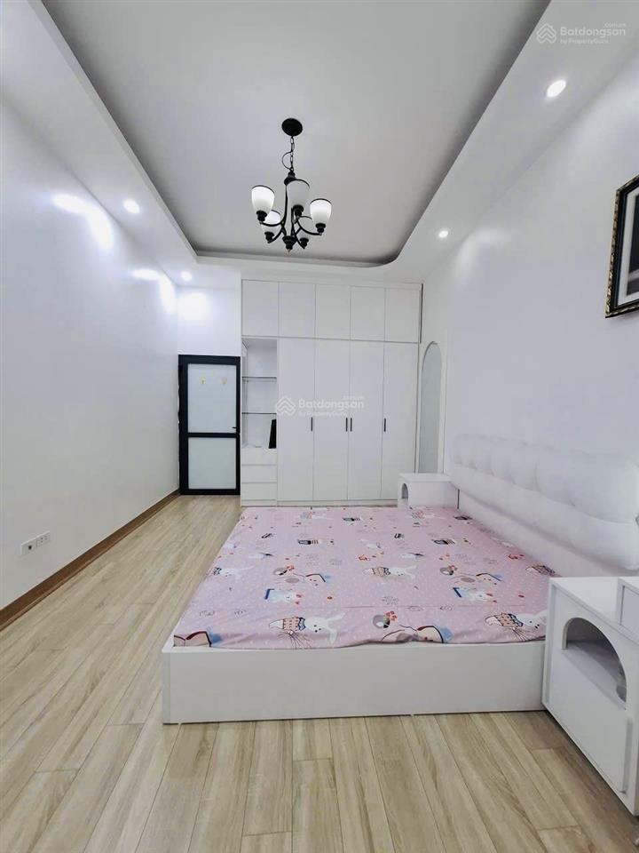 Bán nhà kim giang, đại kim, diện tích 66m2 x 3 tầng, gần ô tô, đủ nội thất về ở ngay, giá cực tốt