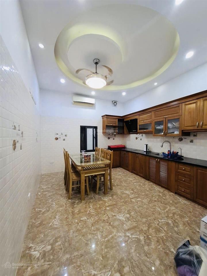 Bán nhà kim giang, đại kim, diện tích 66m2 x 3 tầng, gần ô tô, đủ nội thất về ở ngay, giá cực tốt