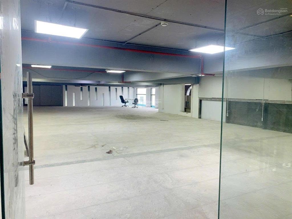 Cho thuê 400m2 văn phòng khu ngoại giao đoàn gần đại sứ quán hàn quốc