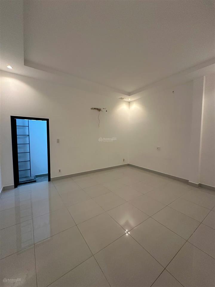 Chính chủ gửi bán nhà hoàng quốc việt, q7  90m2  đường ô tô  giá 10.5 tỷ