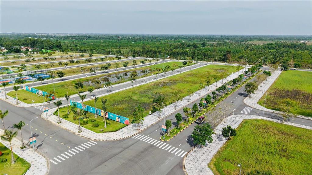 Tọa độ vàng ngay vành đai 4  giá từ 3.8 tỷ/căn nhà phố đầy đủ tiện ích