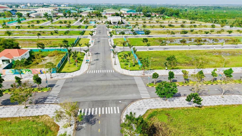 Tọa độ vàng ngay vành đai 4  giá từ 3.8 tỷ/căn nhà phố đầy đủ tiện ích