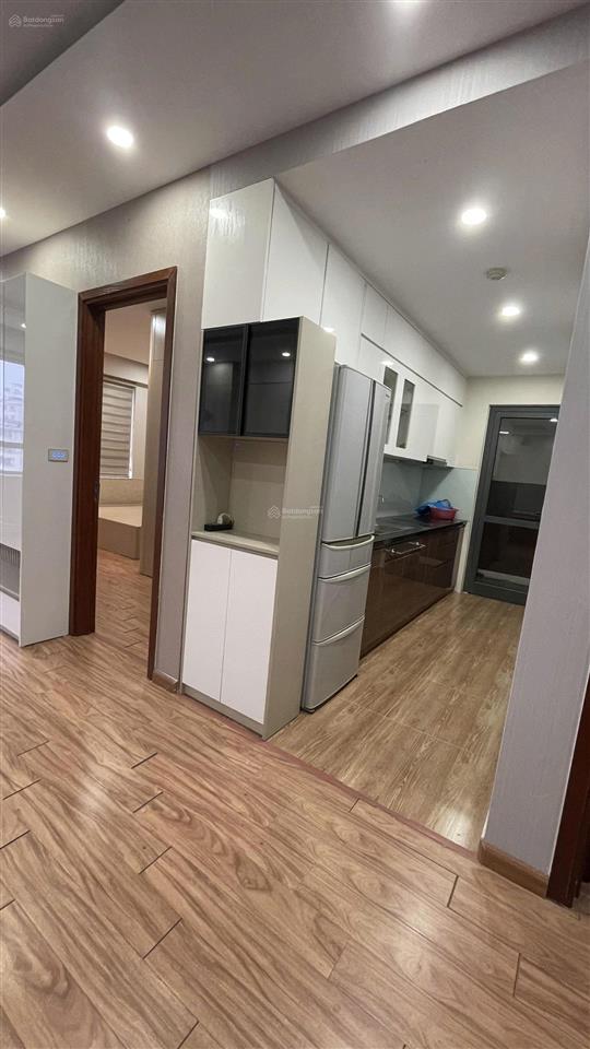 Bán căn 2 phòng ngủ 75m2 đẹp view hồ tp giao lưu tòa hh epic home