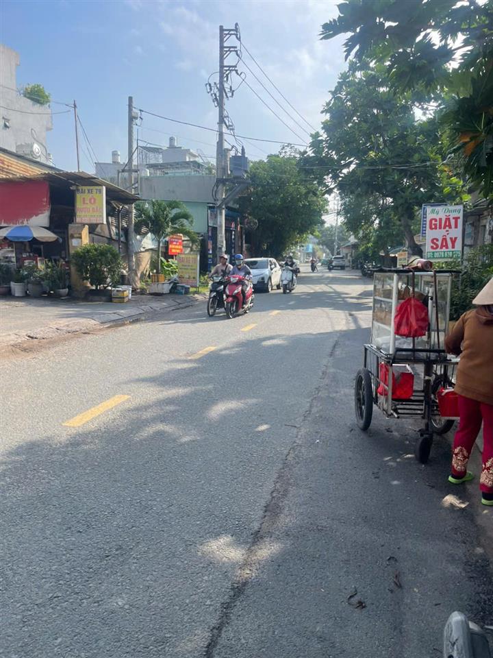 Bán đất mặt tiền 12,3x29m giá nhỉnh 15 tỷ Đường Thới An 13