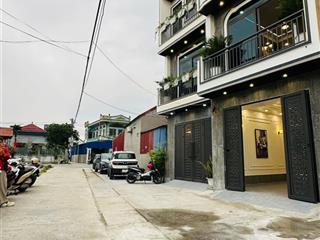 Chính chủ cắt lỗ căn nhà 04 tầng  full nội thất gần cầu kiến an. nhà xây mới, độc lập