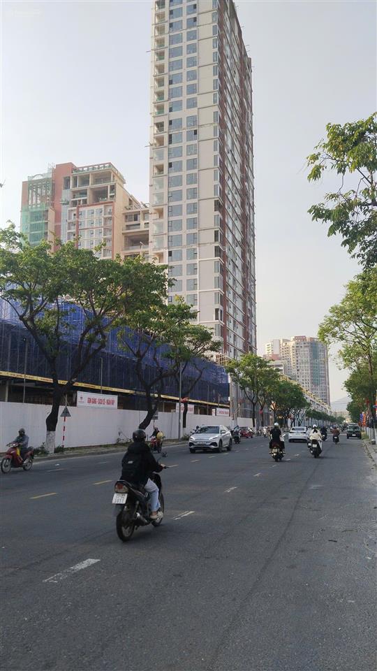 Thanh khoản lô góc 2 mặt tiền đường 15m5 trần hưng đạo trung tâm pháo hoa quốc tế sơn trà