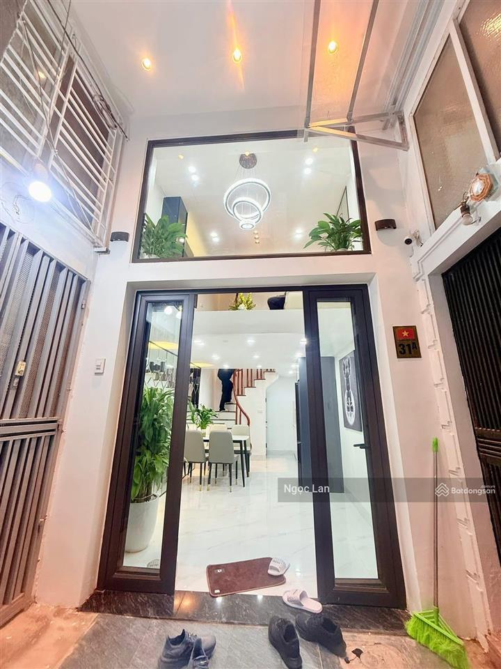 Đường láng nhà đẹp 30m x 6 tầng sổ đỏ đẹp đống đa full nội thất , ngõ thông gần phố, thông láng hạ