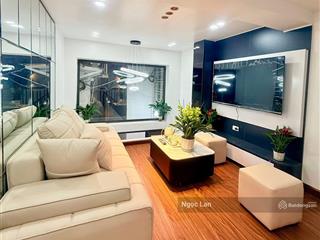 Đường láng nhà đẹp 30m x 6 tầng sổ đỏ đẹp đống đa full nội thất , ngõ thông gần phố, thông láng hạ