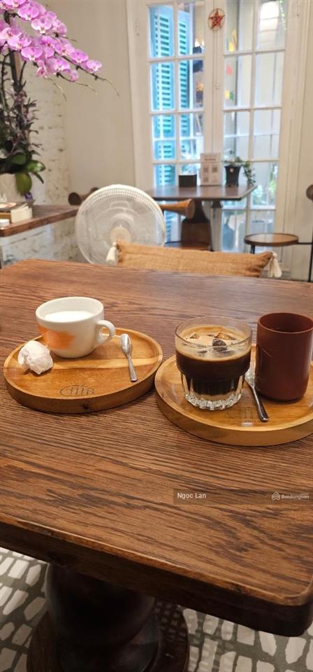 Bán nhà phố cổ tầng 2 tông đản sổ đỏ to đùng 44/80m2 lô góc view mặt phố nhà siêu đẹp 3 ngủ 2vs