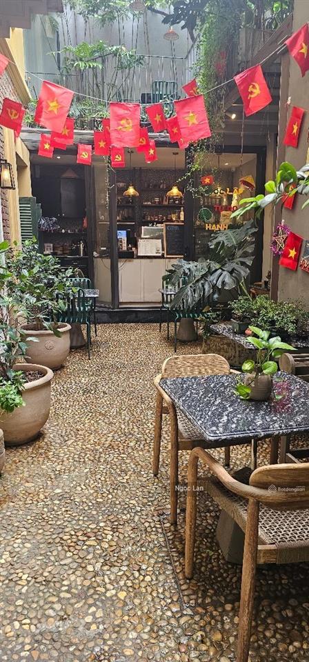 Bán nhà phố cổ tầng 2 tông đản sổ đỏ to đùng 44/80m2 lô góc view mặt phố nhà siêu đẹp 3 ngủ 2vs