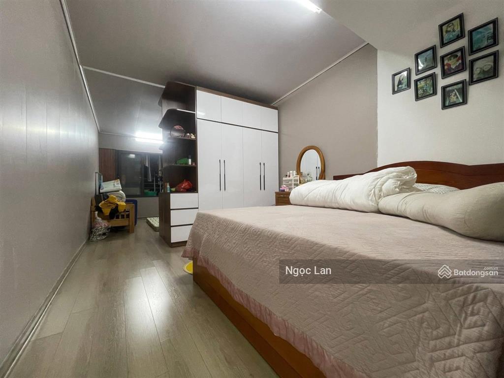 Phố vip, tập thể b16 kim liên 80 m2 sổ đỏ đống đa, lương đình của, phạm ngọc thạch ban công thoáng