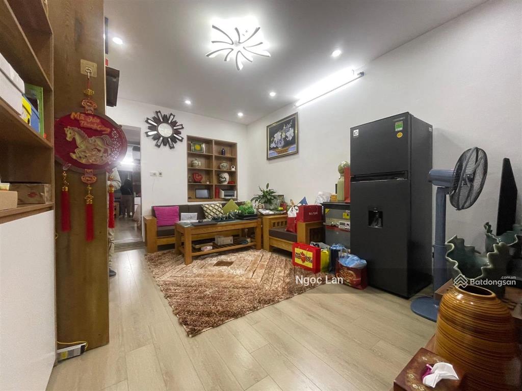 Phố vip, tập thể b16 kim liên 80 m2 sổ đỏ đống đa, lương đình của, phạm ngọc thạch ban công thoáng