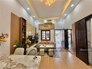 Quá đẹp nhà chung cư phố phạm ngọc thạch sổ đỏ đống đa 110m2 sử dụng 3 ngủ 2vs ô tô đỗ sân tập thể