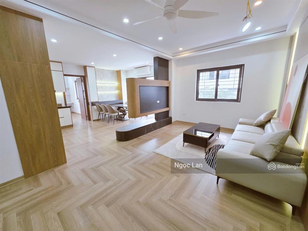 Hiếm lắm phố thái thịnh nhà 5 tỷ sổ đỏ 160 m2 (tầng 2 + 3) tập thể 6 ngủ full nhà cực đẹp 3 thoáng