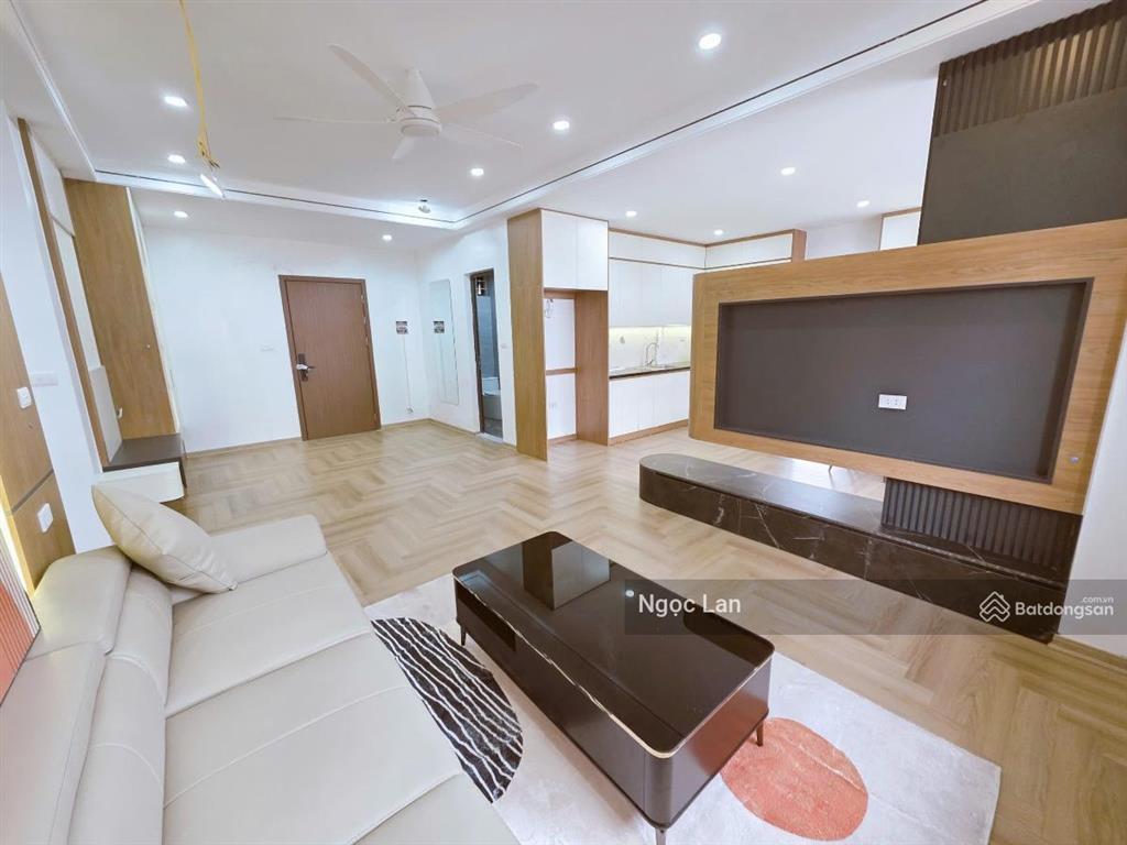 Hiếm lắm phố thái thịnh nhà 5 tỷ sổ đỏ 160 m2 (tầng 2 + 3) tập thể 6 ngủ full nhà cực đẹp 3 thoáng