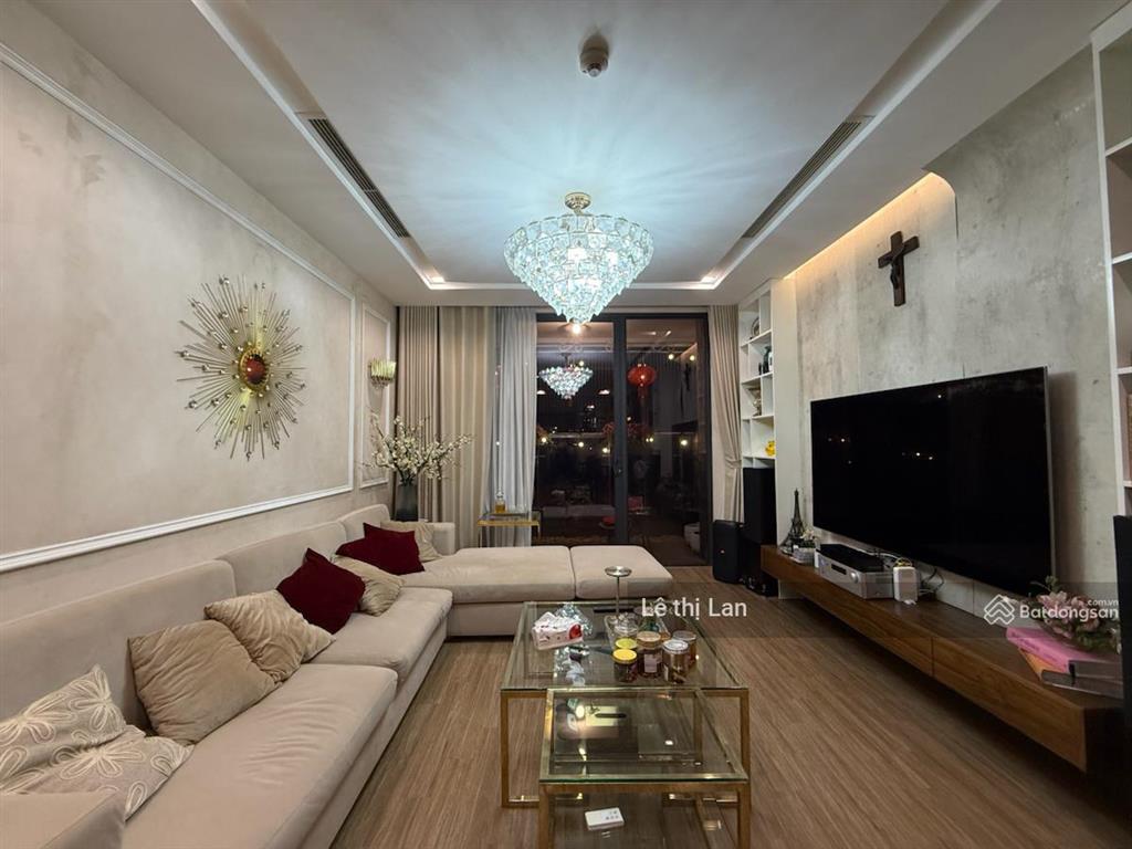 Bán căn góc chung cư vnt tower 19 nguyễn trãi sổ đỏ 96 m giá hơn 8 tỷ full nội thất, view cực đẹp