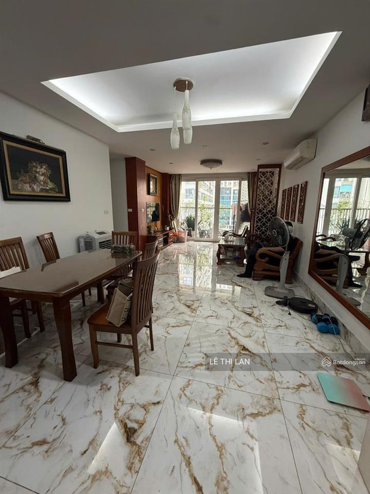 Hoàn kiếm  5 tỷ căn hộ tập thể 65m2 sổ đỏ phố cổ, vị trí đắc địa lý thường kiệt  phan chu trinh
