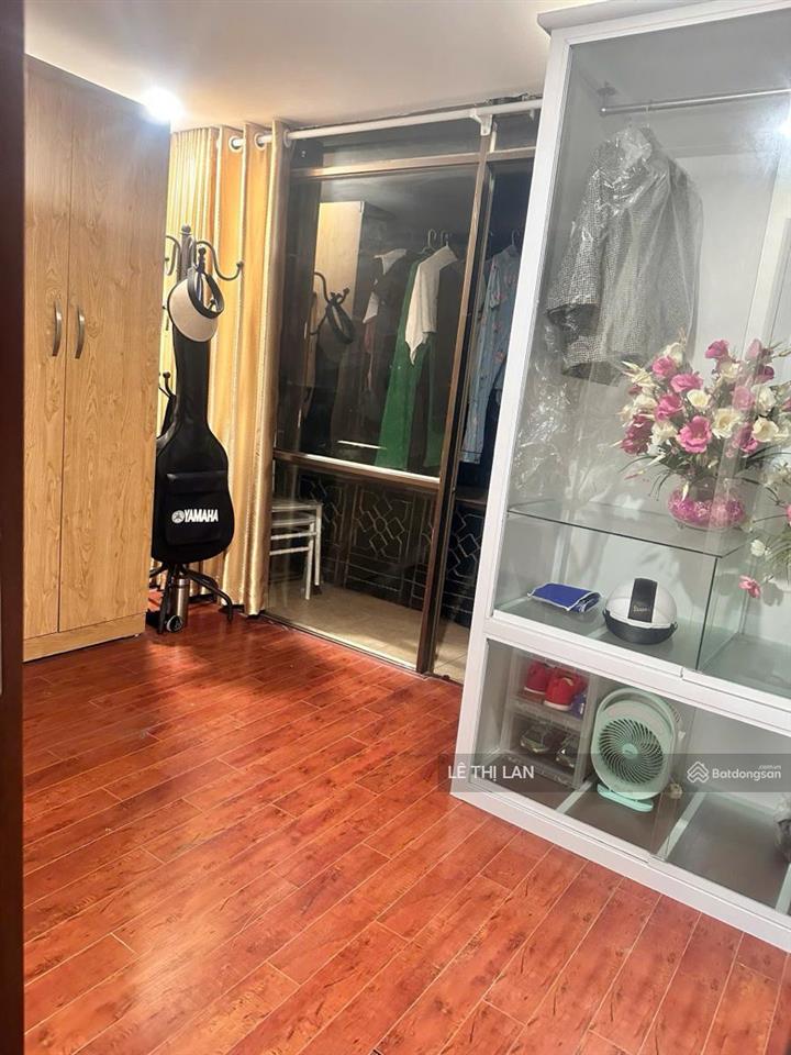 Tây sơn 44/90 m2 tầng 2 tập thể đại học công đoàn full đồ  nhà đẹp 3 ngủ 2 ban công trước sau .