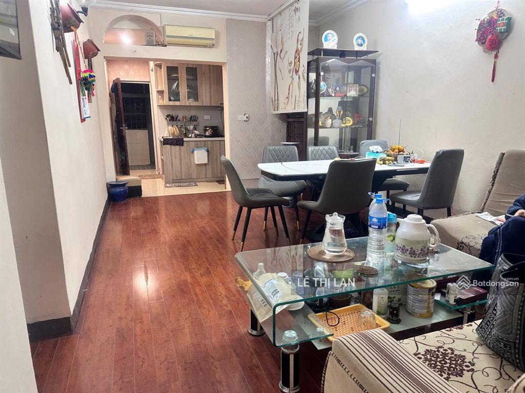 Tây sơn 44/90 m2 tầng 2 tập thể đại học công đoàn full đồ  nhà đẹp 3 ngủ 2 ban công trước sau .