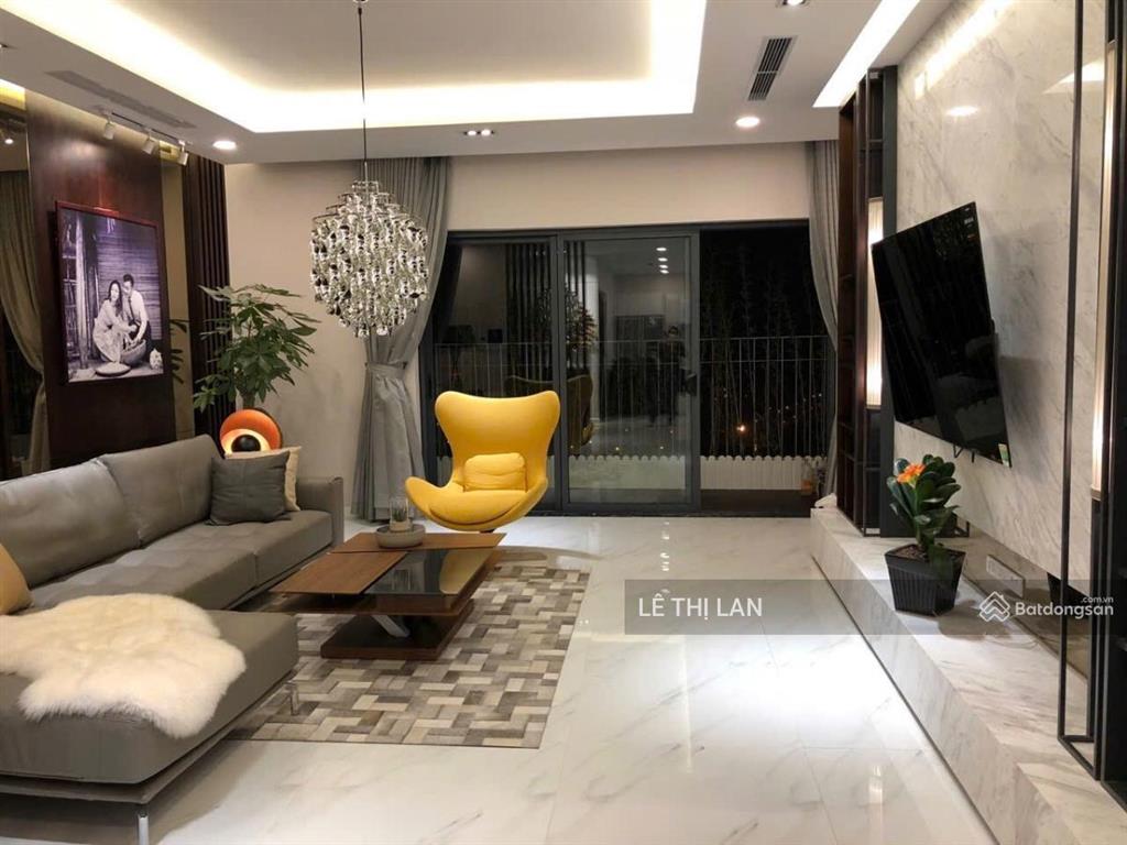 Nam thành công phố hoàng ngọc phách 5 tỷ sổ đỏ tập thể tầng 3 đống đa 33/120 m2  3 ngủ 2 vs lô góc