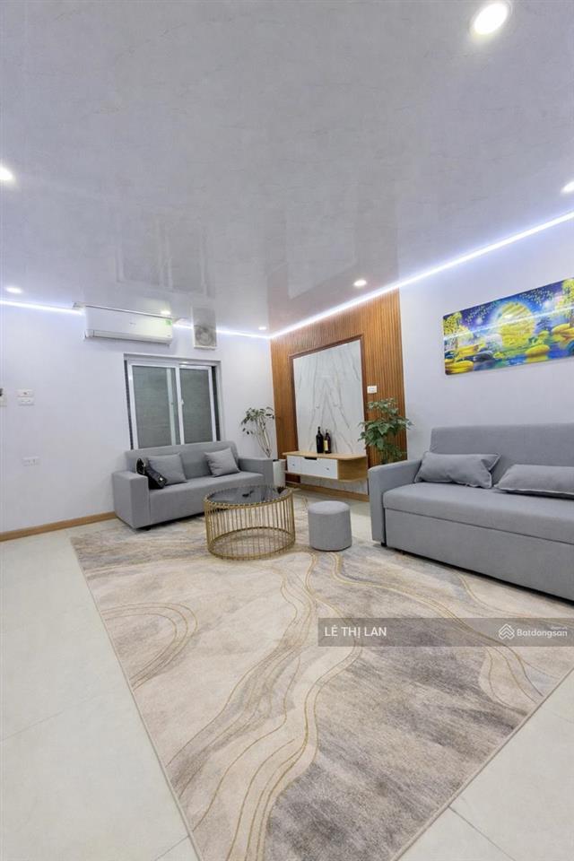 Tôn đức thắng 3,3 tỷ sổ đỏ 55 m2 tầng 1 tập thể ô tô đỗ cửa ở & kd full nội thất mới koong 2 ngủ to