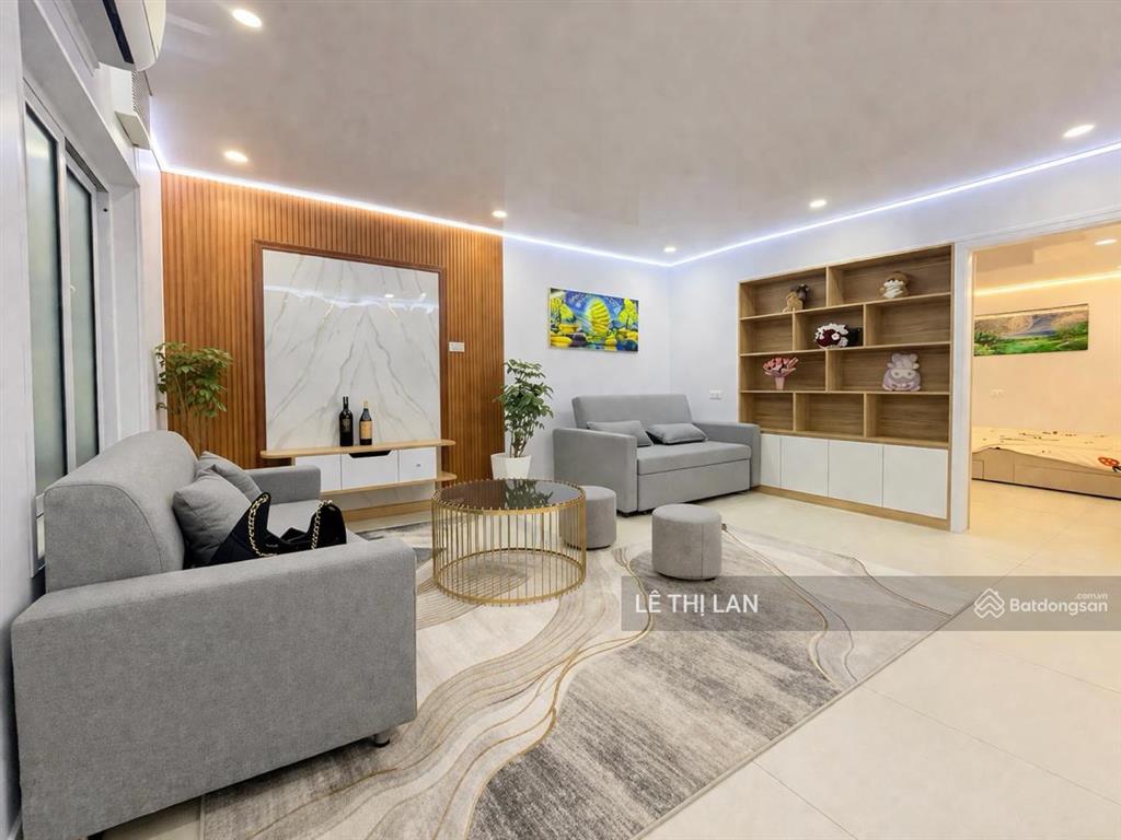 Tôn đức thắng 3,3 tỷ sổ đỏ 55 m2 tầng 1 tập thể ô tô đỗ cửa ở & kd full nội thất mới koong 2 ngủ to