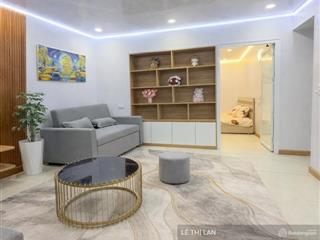 Tôn đức thắng 3,3 tỷ sổ đỏ 55 m2 tầng 1 tập thể ô tô đỗ cửa ở & kd full nội thất mới koong 2 ngủ to