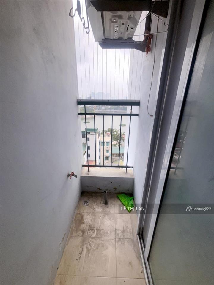 Chung cư b14 kim liên mặt phố phạm ngọc thạch tầng trung 75 m2 sổ đỏ đống đa 6,8 tỷ 2 ngủ thoáng.