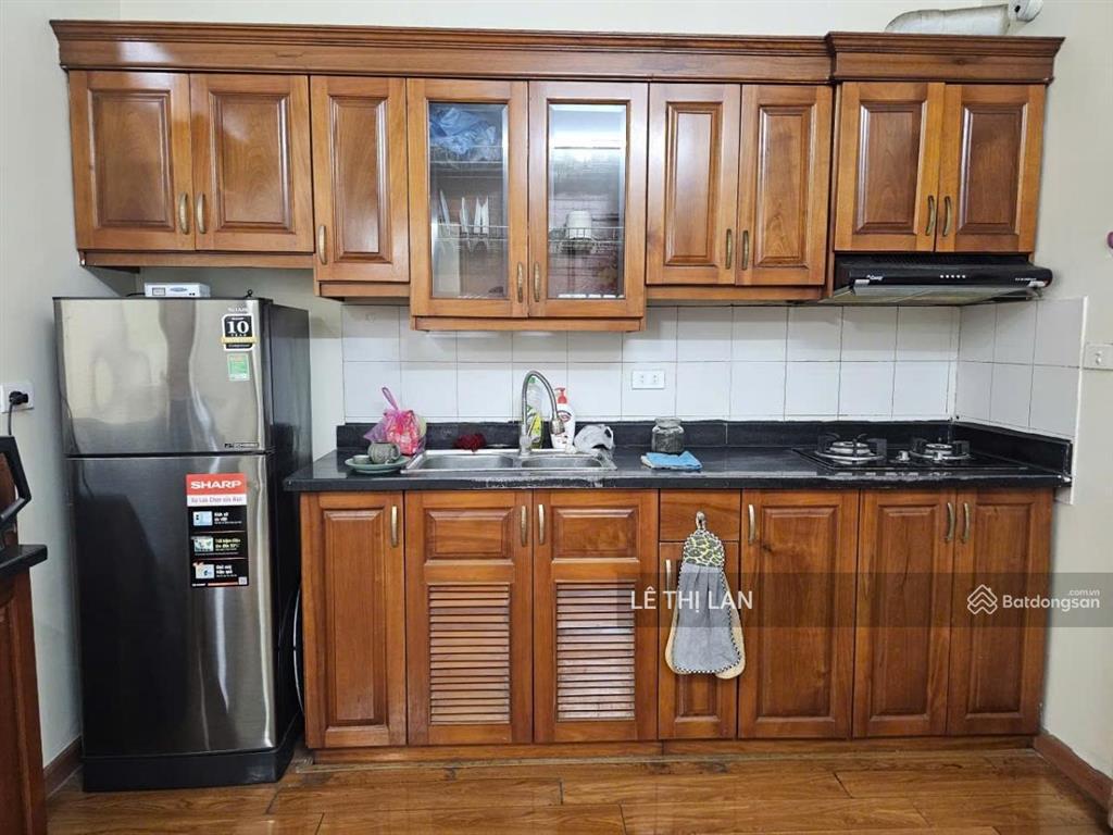 Chung cư b14 kim liên mặt phố phạm ngọc thạch tầng trung 75 m2 sổ đỏ đống đa 6,8 tỷ 2 ngủ thoáng.