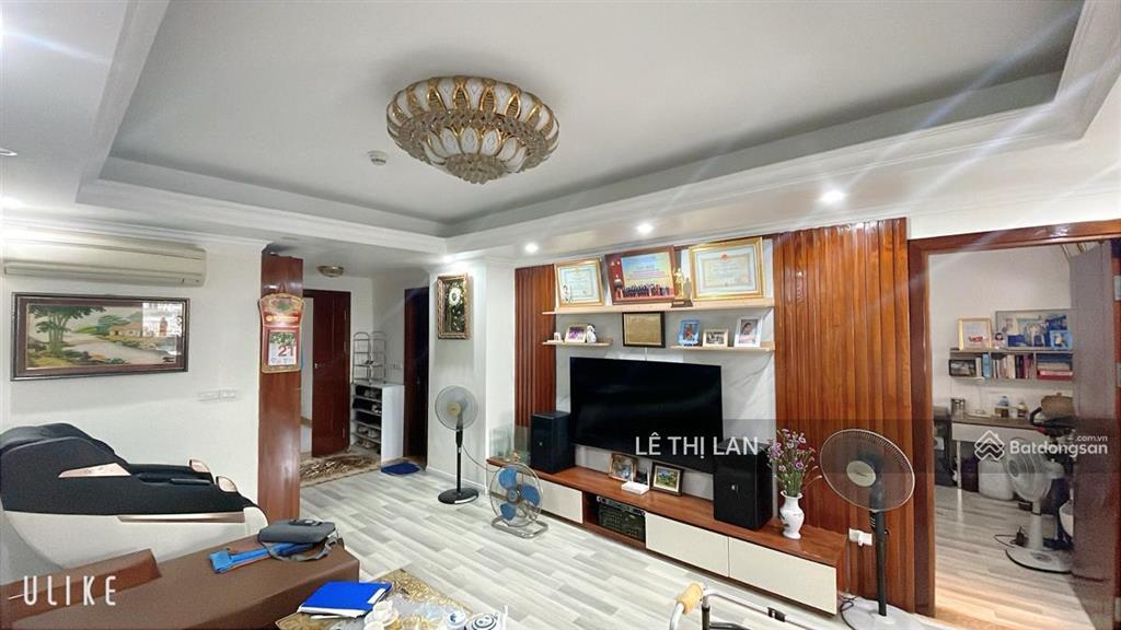 Bán nhà tại huỳnh thúc kháng, đống đa 4,4 tỷ, 90m2, 3pn, 2wc, tập thể tầng 2 đẹp như cc hiện đại