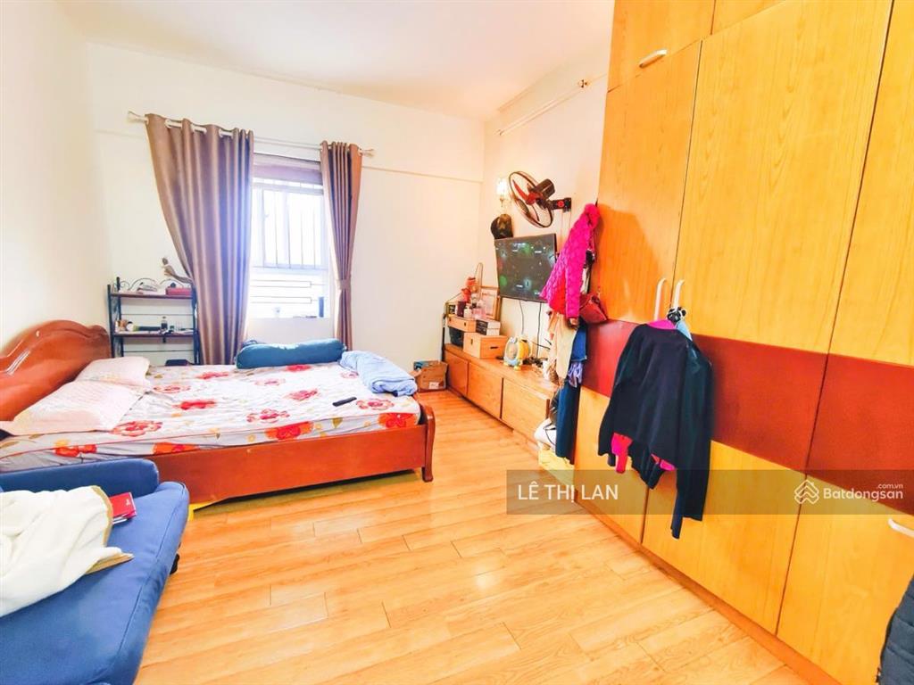 Tập thể tầng 2 tôn thất tùng 5 tỷ nhà đẹp sổ đỏ đống đa 35/120 m2 sử dụng 3 ngủ 2 vs.