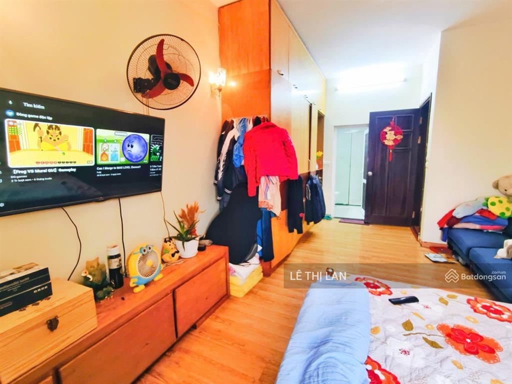 Tập thể tầng 2 tôn thất tùng 5 tỷ nhà đẹp sổ đỏ đống đa 35/120 m2 sử dụng 3 ngủ 2 vs.