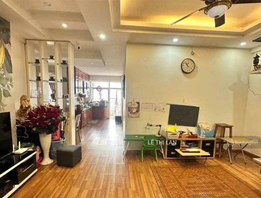 Nhanh mới kịp bán nhà chỉ 7 tỷ chút sổ đỏ tập thể phốtôn đản 52/90 m2 víp nhất hoàn kiếm 3 ngủ 2 vs
