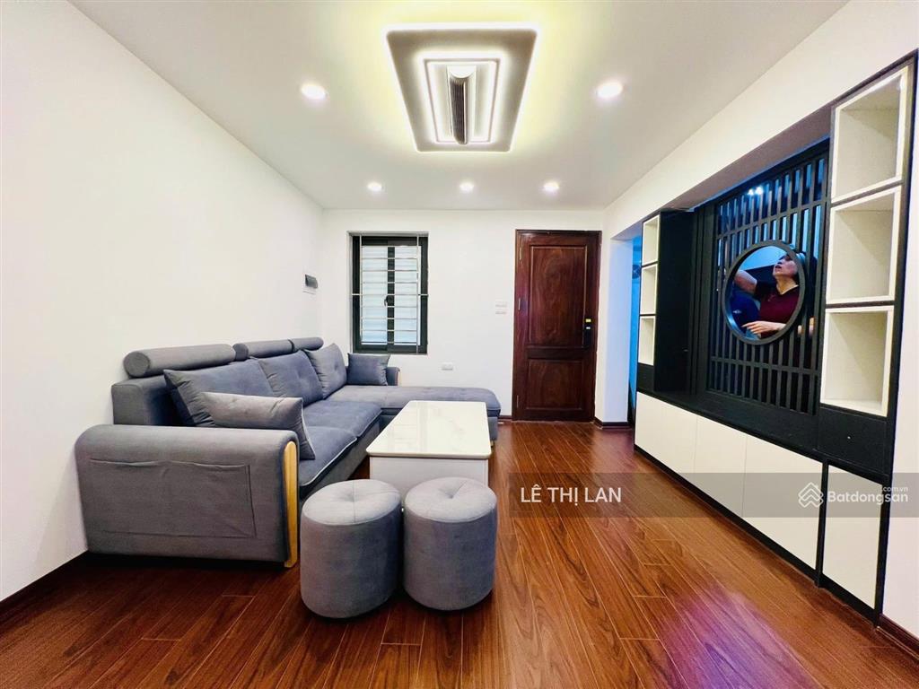 5 tỷ nhà đẹp phố nguyễn chí thanh sổ đỏ 30/90 m2 ô tô đỗ cửa full 3 ngủ 2 vs lô góc nhà đẹp ở luôn