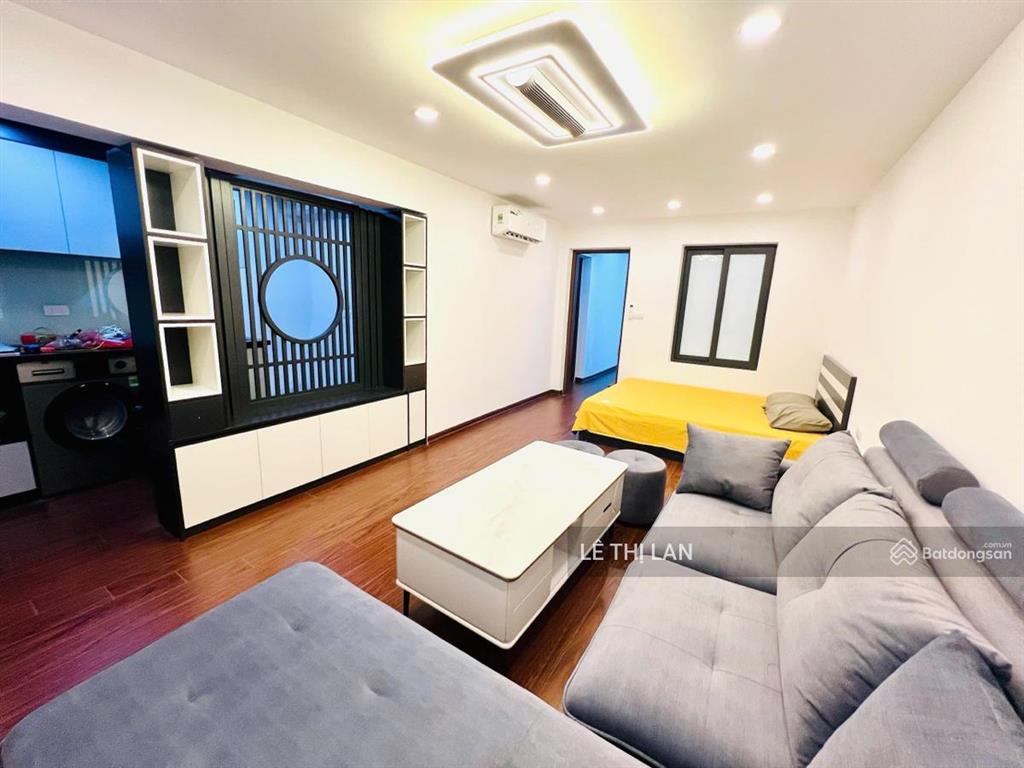 5 tỷ nhà đẹp phố nguyễn chí thanh sổ đỏ 30/90 m2 ô tô đỗ cửa full 3 ngủ 2 vs lô góc nhà đẹp ở luôn