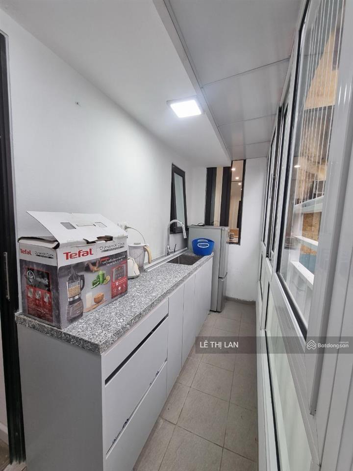 Bán nhà 4,99 tỷ tầng 2 mặt phố nguyên hồng bộ công an nam thành công 36/85m2 sổ đỏ đống đa 2 ngủ