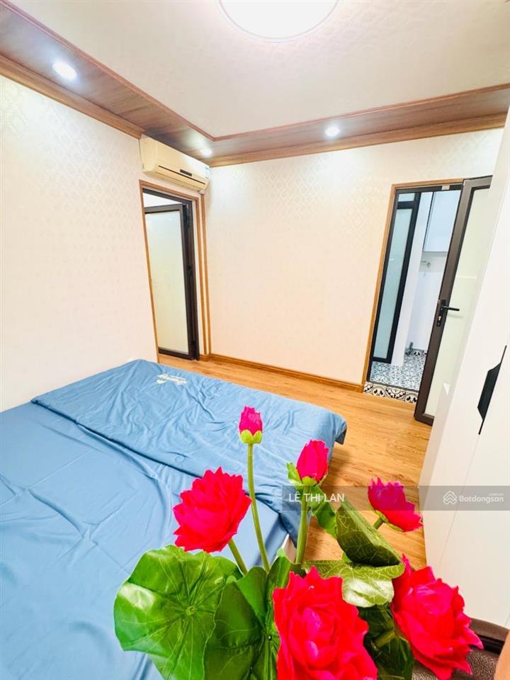 Bán nhà 4 tỷ tầng 3 tập thể phố quỳnh mai 36/80 m2 sổ đỏ hbt full 3 ngủ 2 vs ngõ thông ô tô đỗ cửa