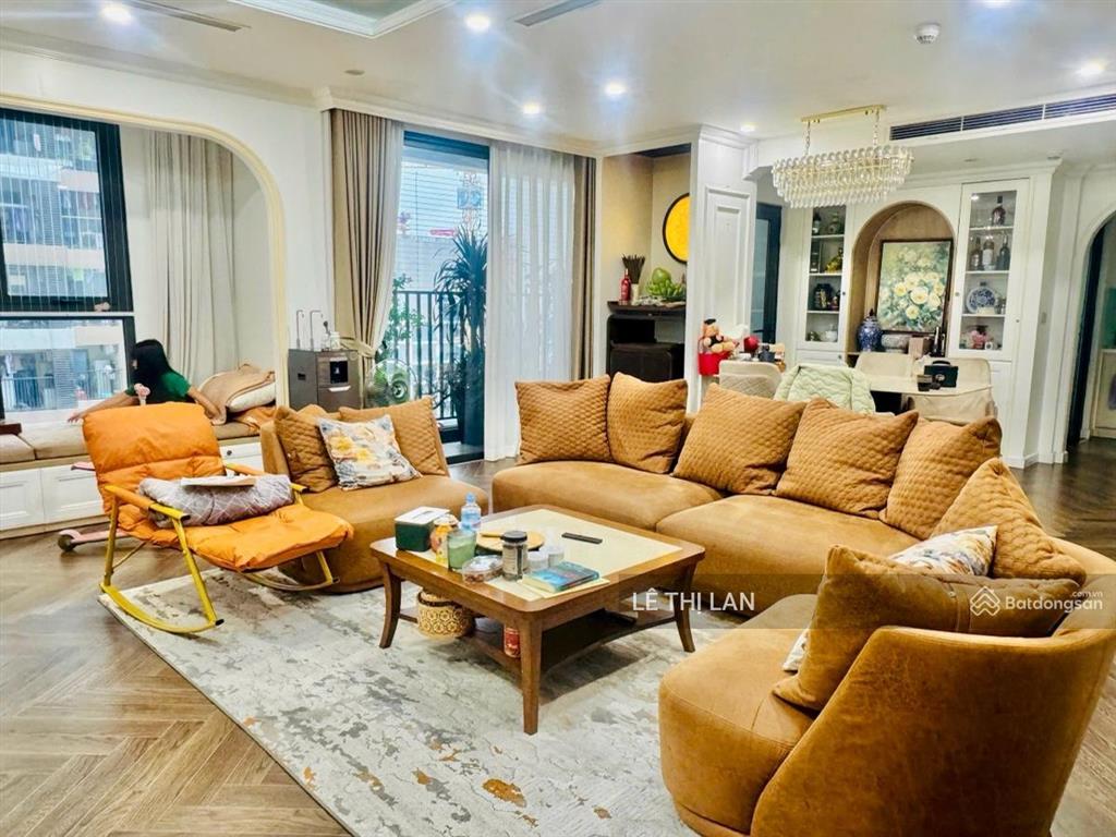 Căn hộ cao cấp sổ đỏ 75 m² vinhomes metropolis 2pn2vs liễu giai  giảng võ kim mã  ba đình 15 tỷ