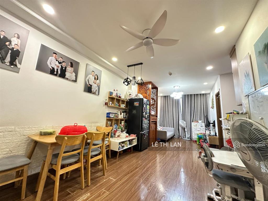 Căn hộ 60m2 chung cư 34 phố hoàng cầu 2 ngủ, giá dịch vụ rất rẻ có slot ô tô  sổ đỏ đống đa cc