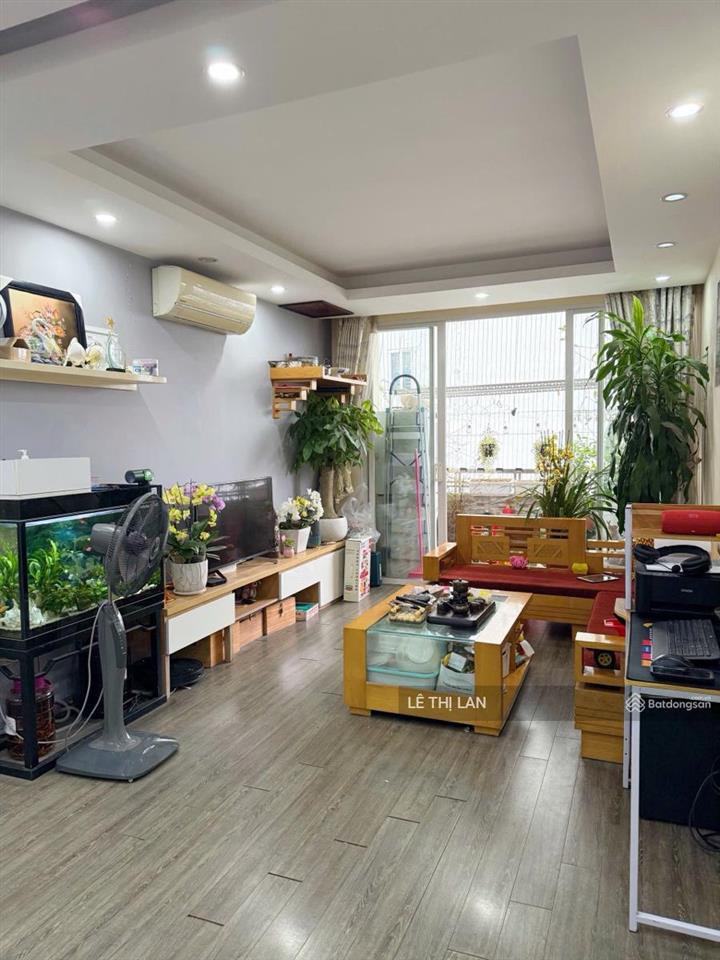 Bán căn hộ chung cư 79m² phố chùa láng gần đh ngoại thương 7,4 tỷ, 2 ngủ 2 vs full nội thất ở ngay