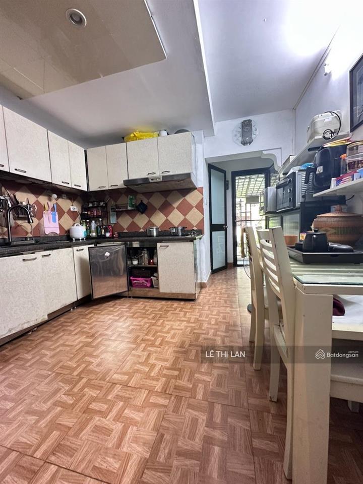 Căn hộ tập thể tầng 3 căn góc 2 thoáng sổ đỏ 130m2 phố hoàng ngọc phách giá 7 tỷ  đống đa láng hạ